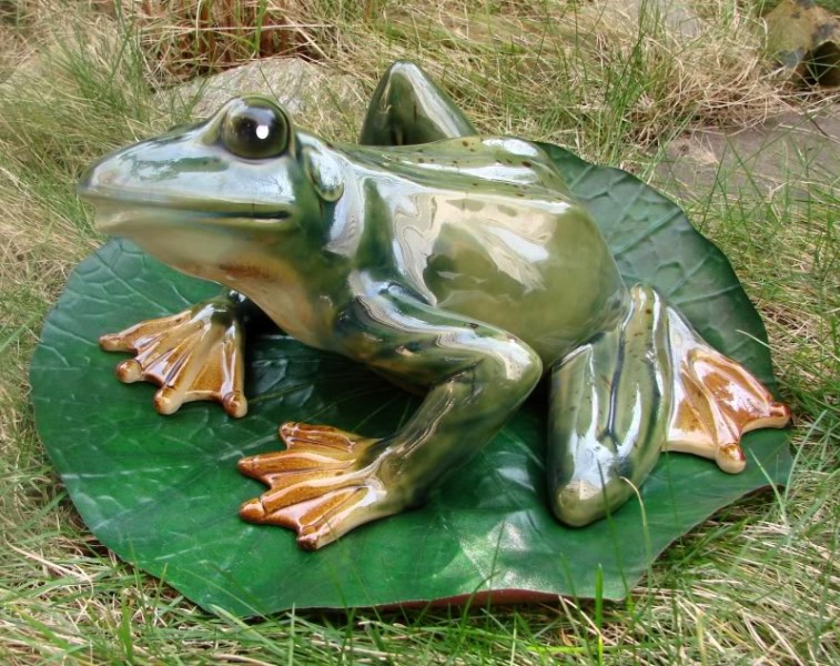 Großer Frosch glasiert auf Seerose Figur Garten NEU eBay