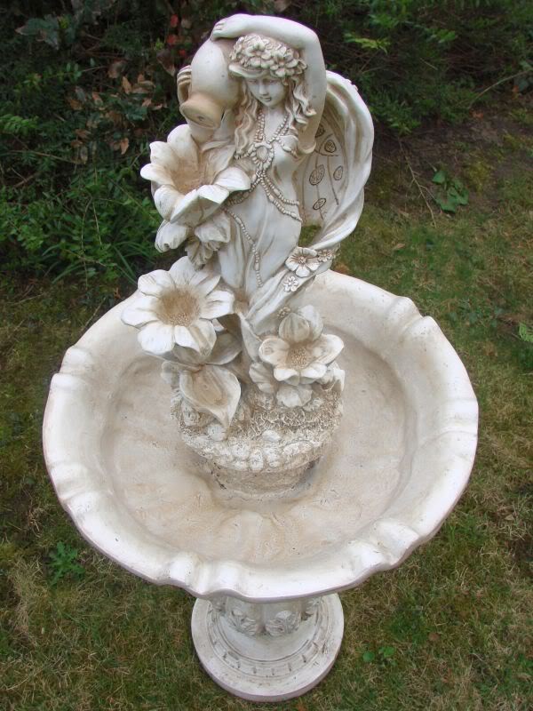 Großer Engel Mariella Brunnen Springbrunnen Figur NEU